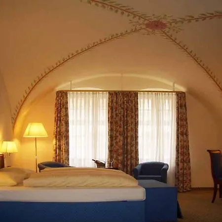 Hotel Romantik Tuchmacher 4*